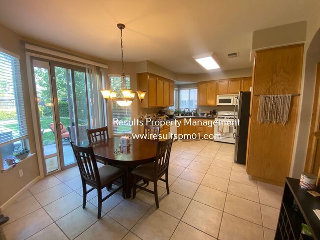 Building Photo - 4 br, 3 bath House - 1734 Pico Rivera Dr