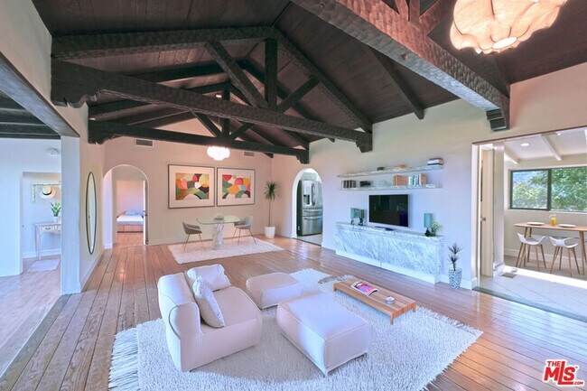 Foto del edificio - 11764 Laurelcrest Dr