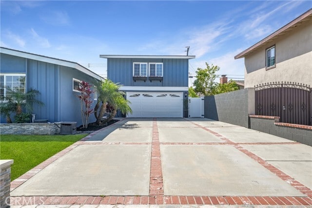 Building Photo - 8242 Bryant Dr