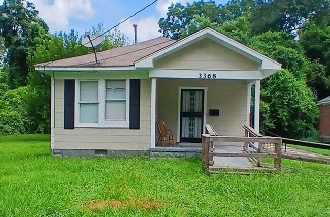 Building Photo - Newly Renovated 3 bedroom 1 bath Home - Op...