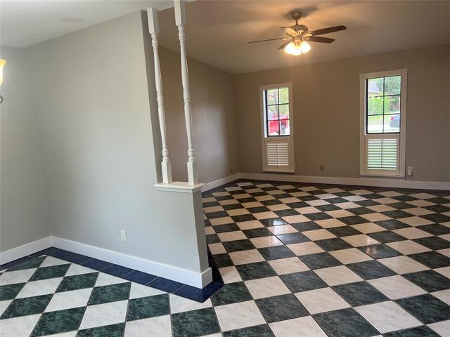 Foto del edificio - 2103 Newbury Dr