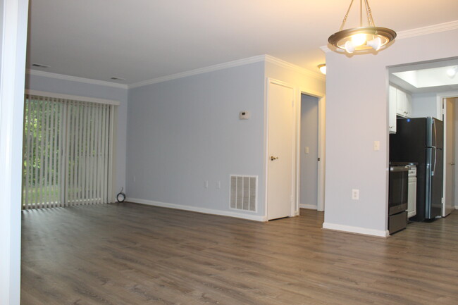 Living room - 18302 Streamside Dr