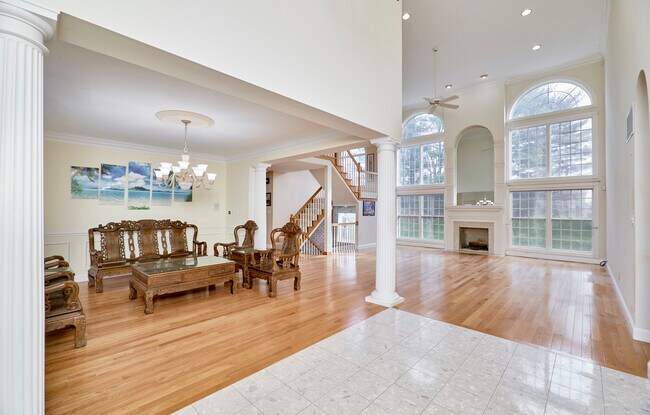 Foto del edificio - 14228 Manderleigh Woods Dr