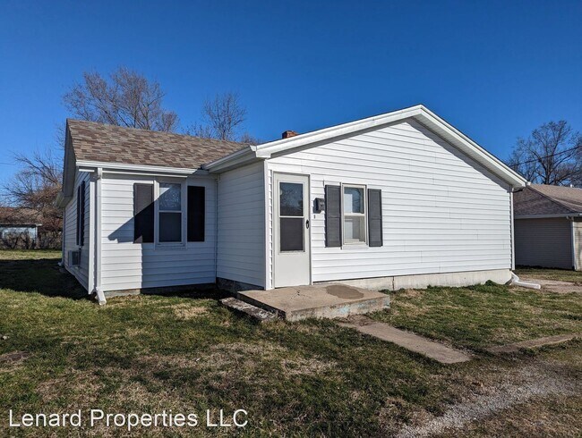 Building Photo - 2 br, 1 bath House - 446 North Claud