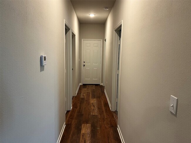 Foto del edificio - 2701 Ginger Ct