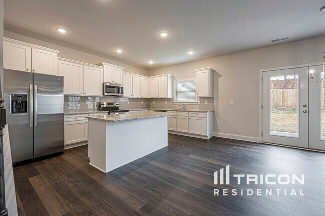 Building Photo - 409 Curlin Ct