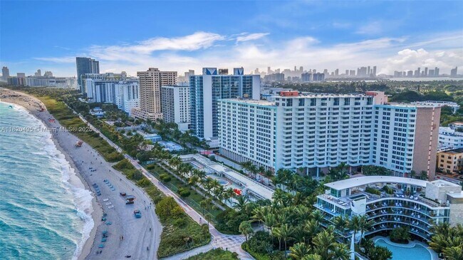Foto del edificio - 2899 Collins Ave