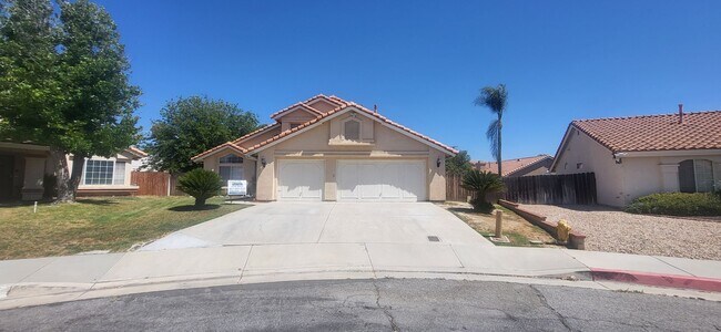 Foto del edificio - 4 Bedroom, 3 Bath Cul-de-Sac in Hemet