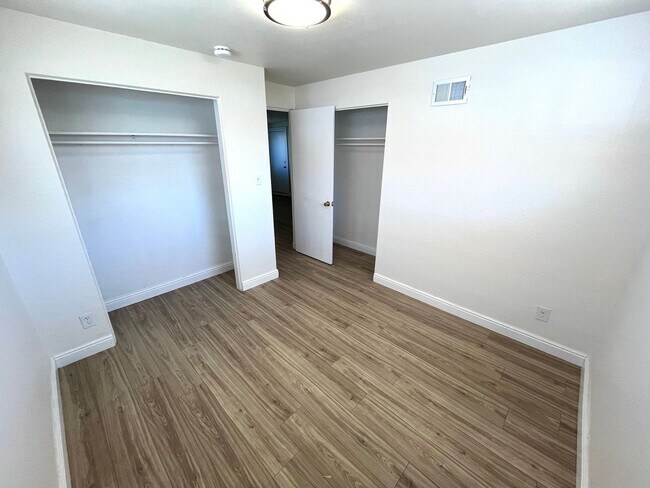 Foto del edificio - 8960 E 12th Ave