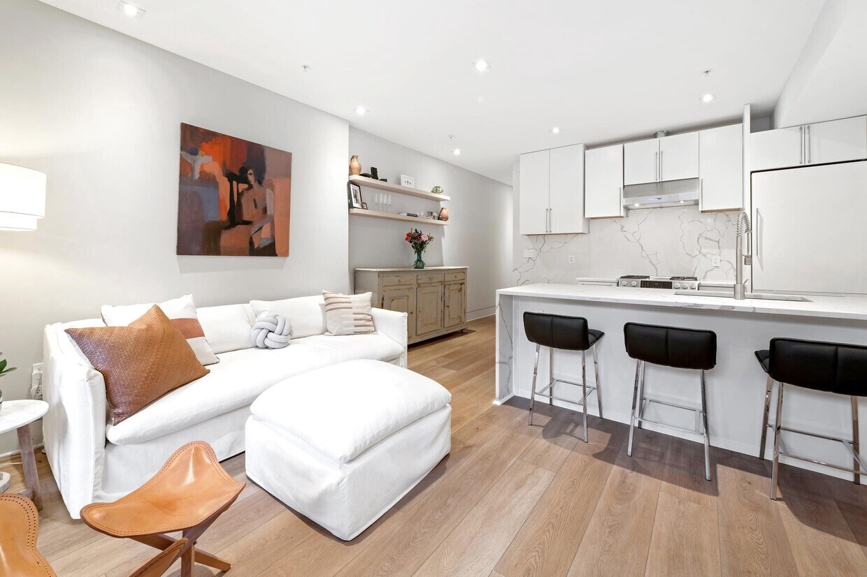 Foto principal - 1713 15th St NW