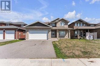 Building Photo - 15 Bevan Dr