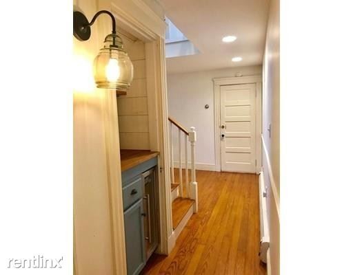 Foto del edificio - 3 br, 1.5 bath  - 217 Crafts Rd