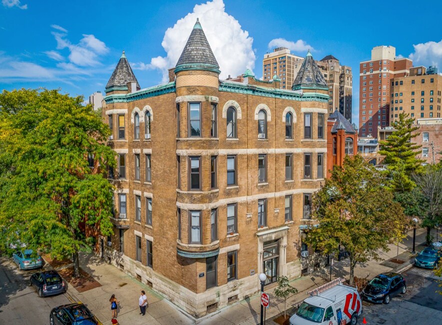 2112 N Sedgwick St Unit 21091, Chicago, IL 60614 Apartments in Chicago, IL