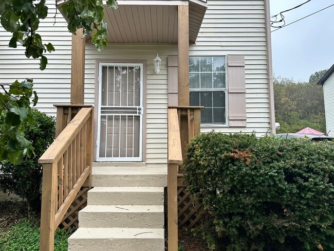 Frente - 3854 Edwards Ave