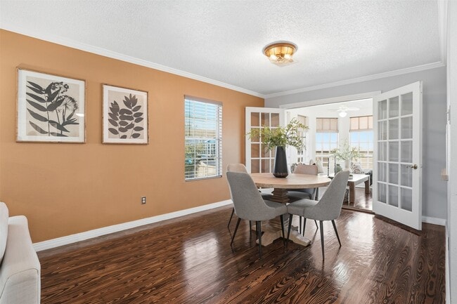 Foto del edificio - 818 Cedar Rd