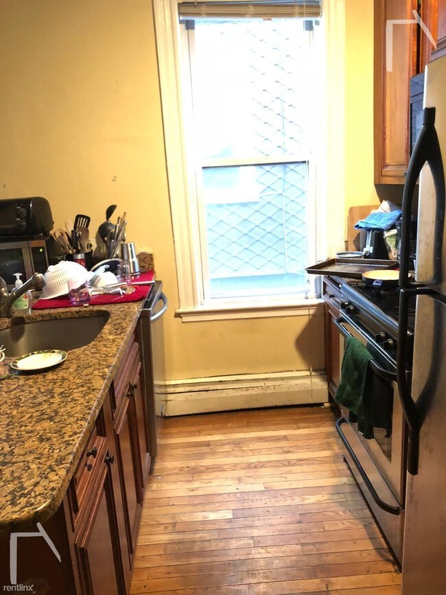 Building Photo - 5 br, 2 bath Condo - 36 Cherokee St Apt 3E