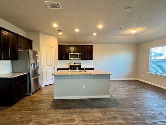 Building Photo - 407 Marimoor Dr