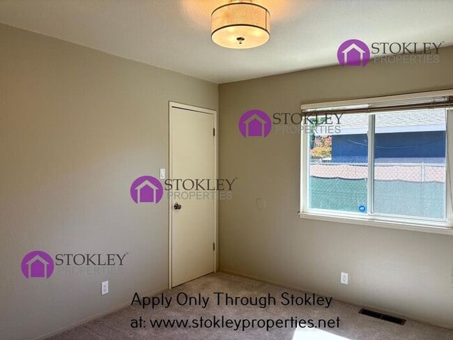 Building Photo - 142 Gilbert Ct