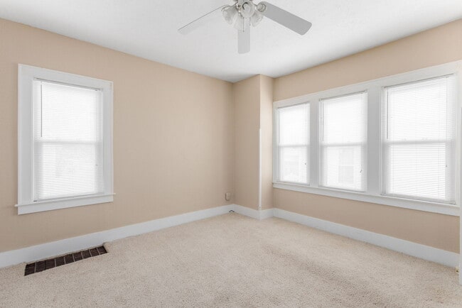 Building Photo - 742 S 23rd St