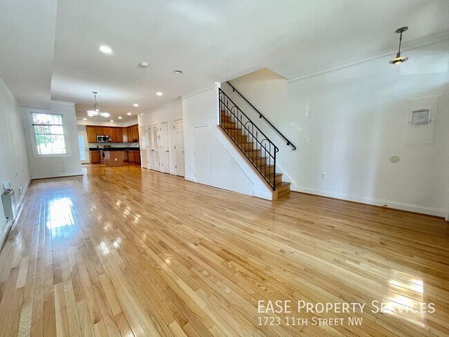 Building Photo - 1723 11th St NW