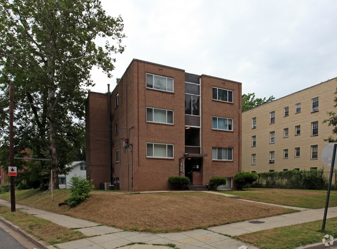 Primary Photo - 2700 Texas Ave SE