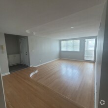 Building Photo - 118 Marcy St
