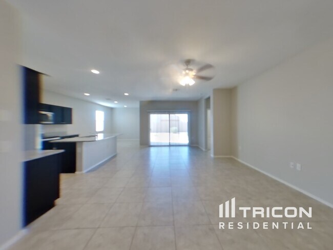 Foto del edificio - 5165 E Sharbel Rd