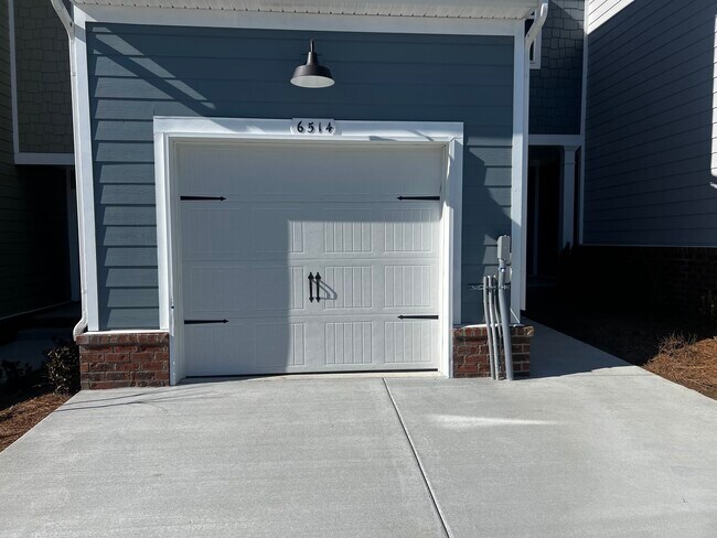 Building Photo - 6514 Wilford Ct
