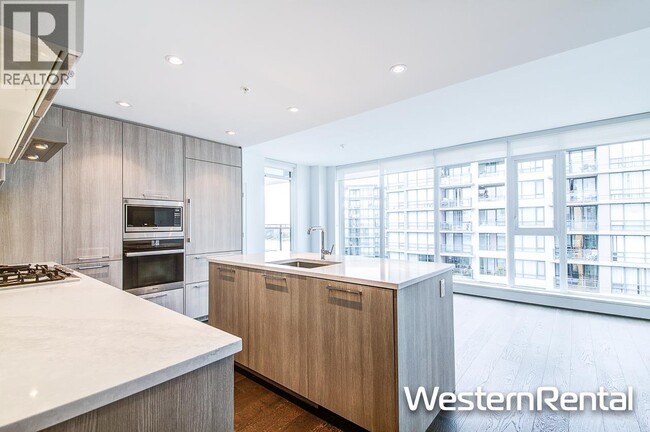 Photo du bâtiment - 3200-3200 Corvette Way