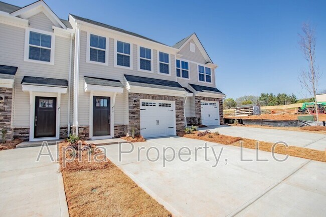 Foto del edificio - 219 Clearwood Dr