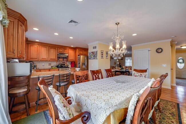 Foto del edificio - 450 Spring Valley Rd