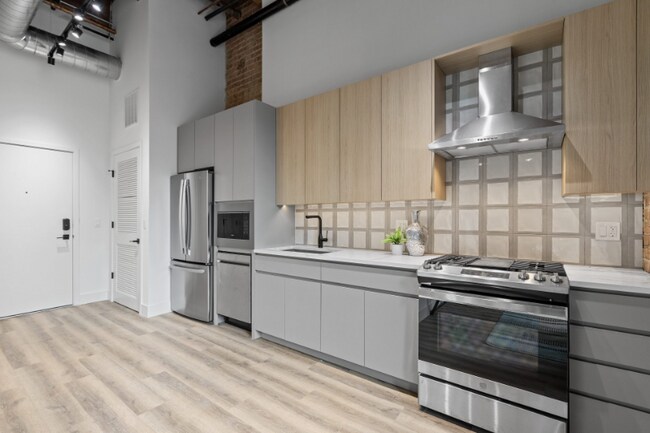 Foto del edificio - 145 W Ohio St