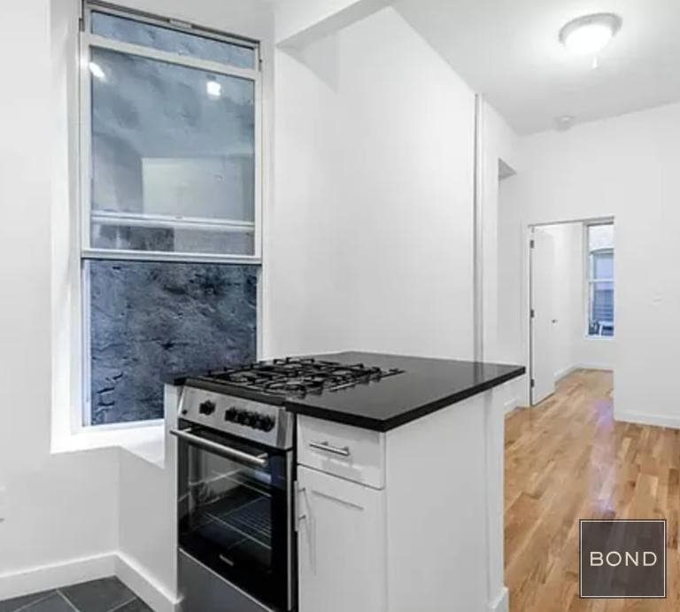 Foto del edificio - 314 E 91st St