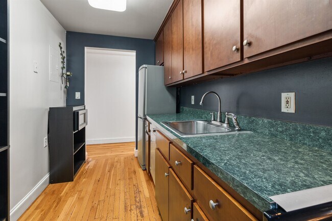 Foto del edificio - 3315 Pleasant Ave