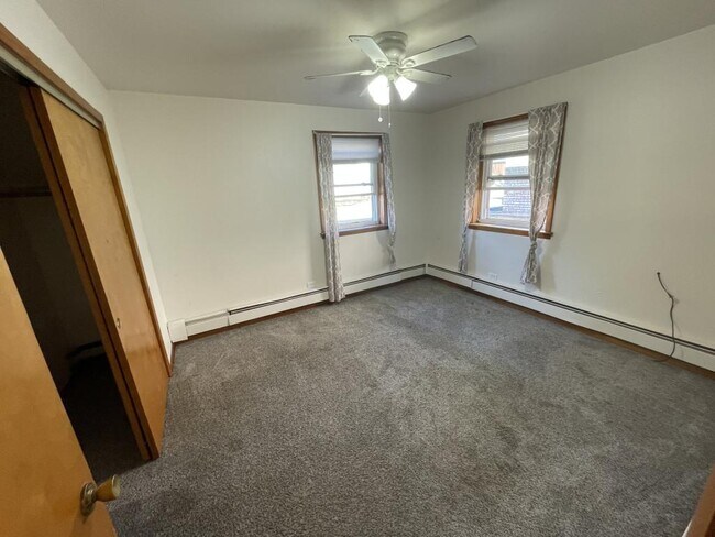 Building Photo - 509 Kungs Way