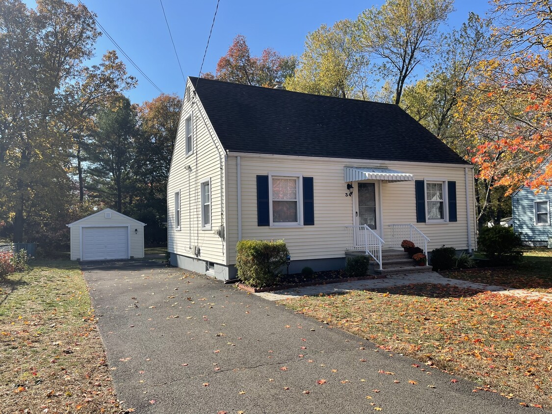 Photo - 34 Monroe St (North Haven, CT)