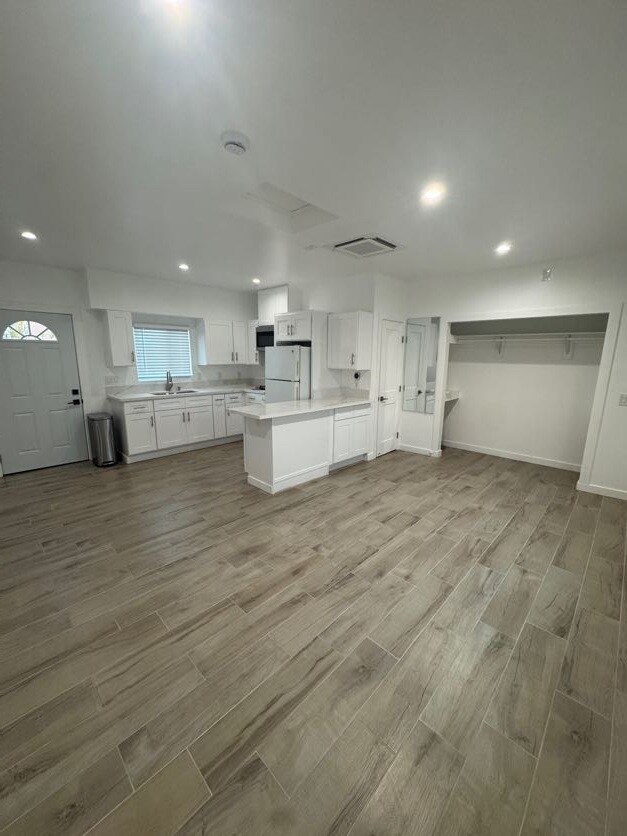 Building Photo - 3667 W 108th St