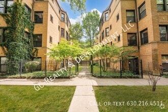 Building Photo - 7635 N Greenview Ave