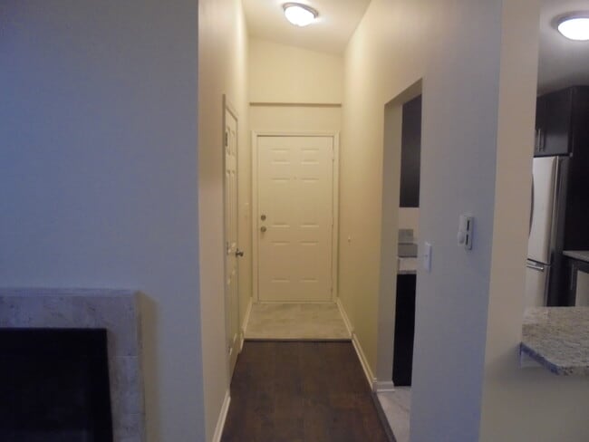 Building Photo - 1334 Cunat Ct