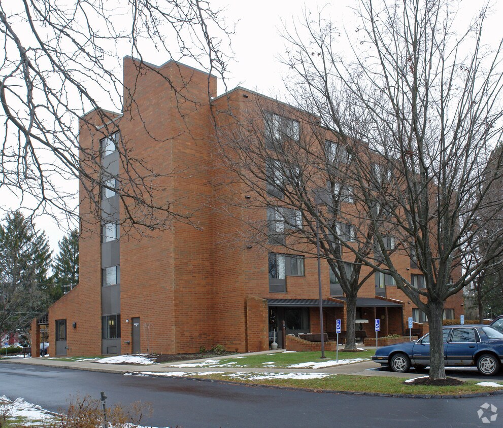 Foto del edificio - Crestside Terrace