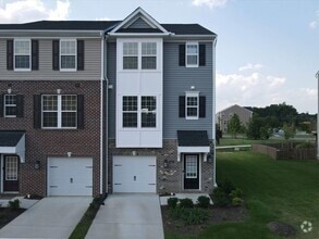 Building Photo - 1413 Kerr Dr