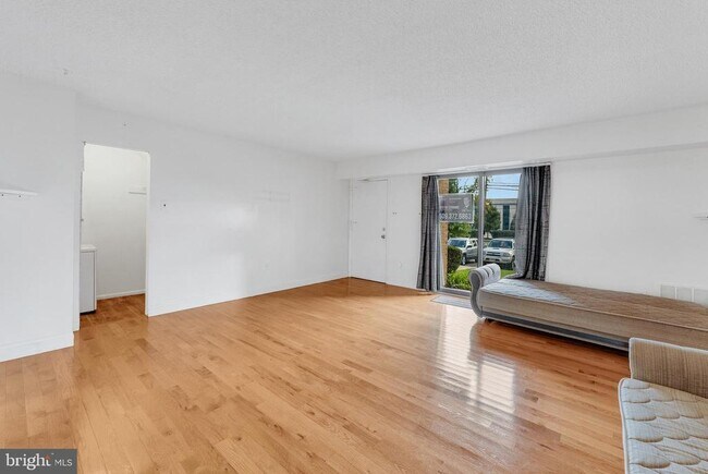 Foto del edificio - 1294 Jefferson Ave
