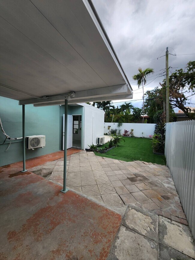 Foto del edificio - 4100 NW 5th St