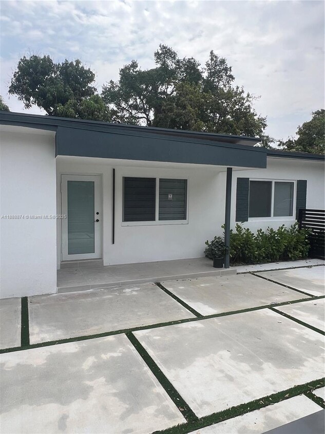 Primary Photo - 5511 NW 1st Ave