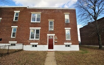 Building Photo - 1019 Elton Ave