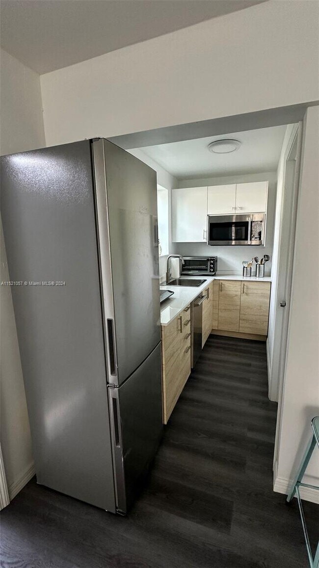 Foto del edificio - 917 NW 145th Terrace