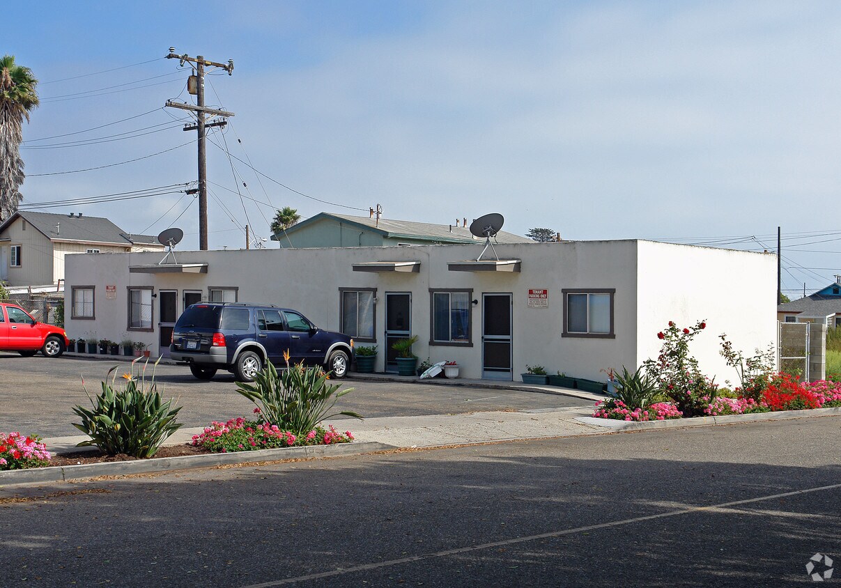Primary Photo - 722 San Pedro St
