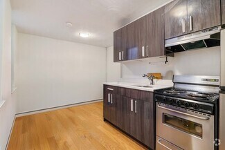 Building Photo - 5 N Margin St