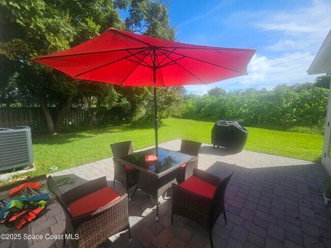 Foto del edificio - 2240 Spring Creek Cir