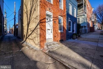 Building Photo - 204 S Chester St